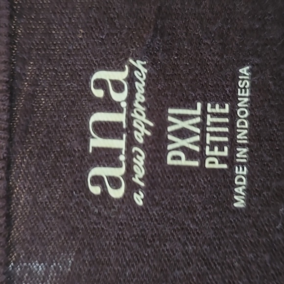 A.N.A BRAND WOMEN'S PLUS SIZE PETITE BLACK SHORT SLEEVE TEE-SHIRT SIZE PXXL - Picture 3 of 11